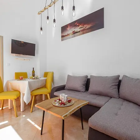 2 Bedroom Amazing In * Košljun
